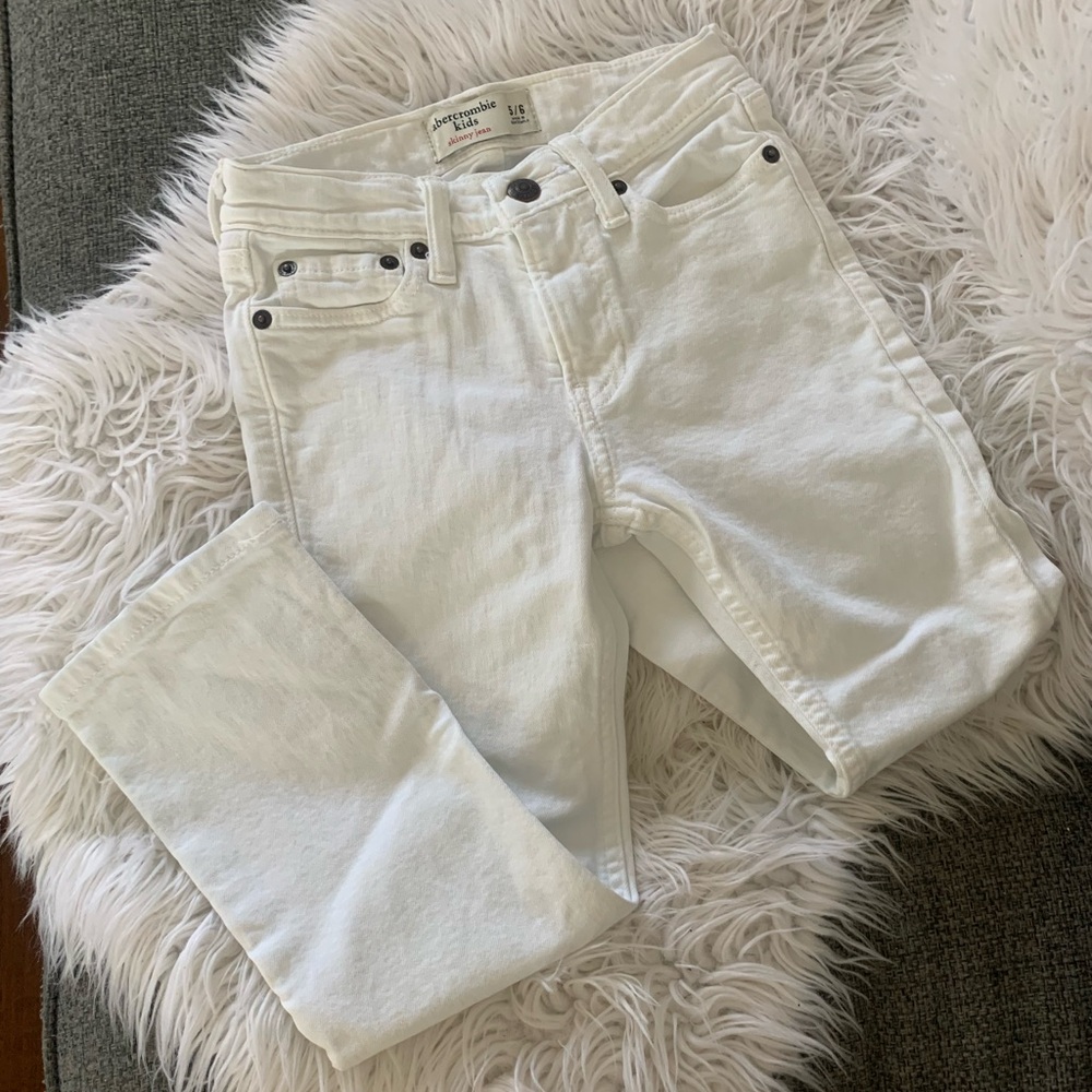 Abercrombie Kids White Straight Skinny Jeans